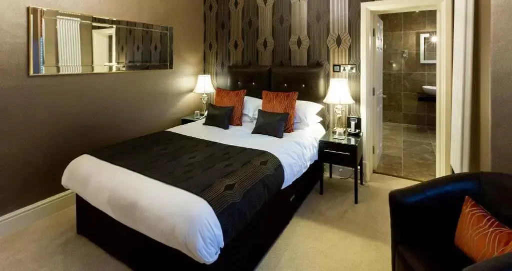 Applegarth Villa Hotel-Bed